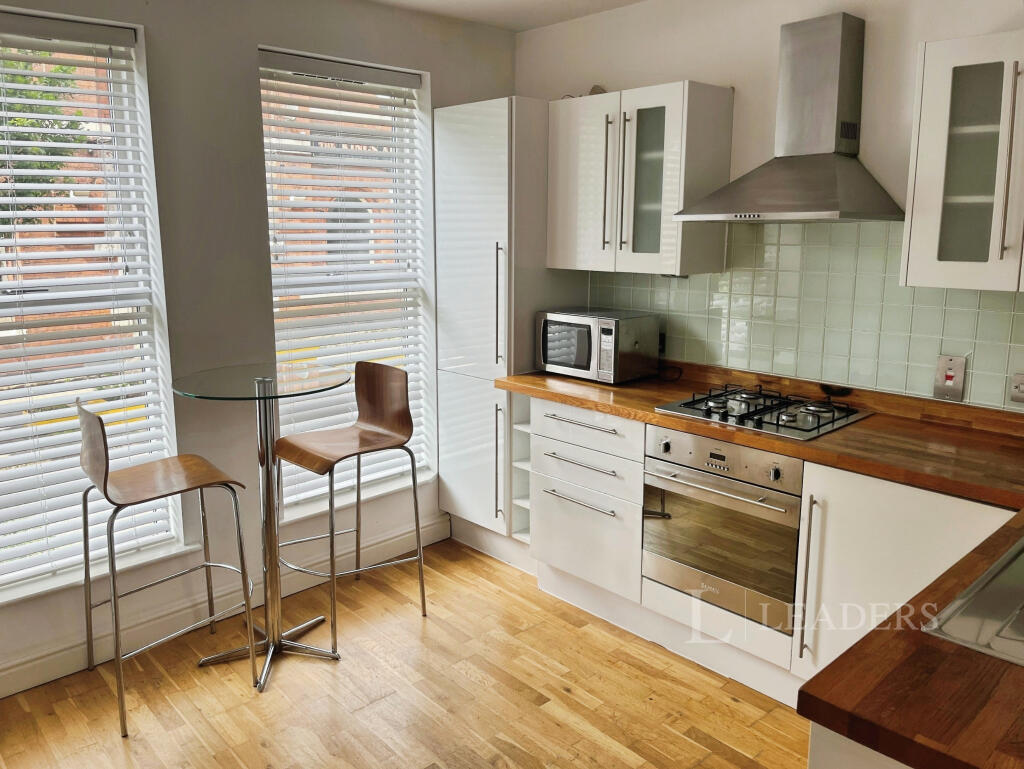 2 bed 1st Floor Flat for rent in Manchester. From Leaders Lettings - Manchester