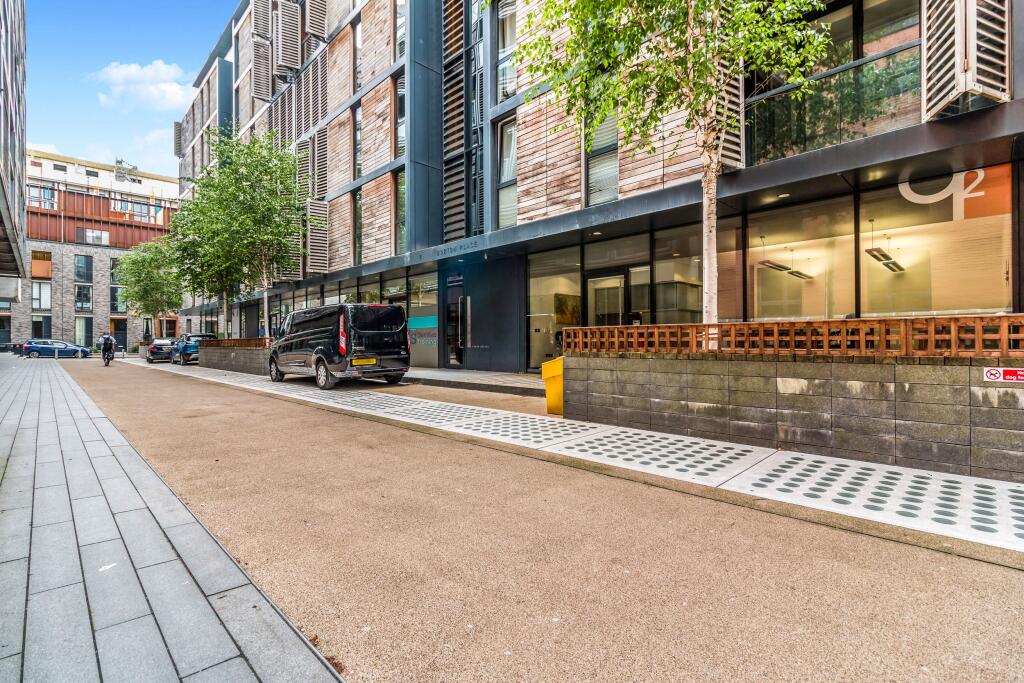 2 bed 1st Floor Flat for rent in Manchester. From Leaders Lettings - Manchester