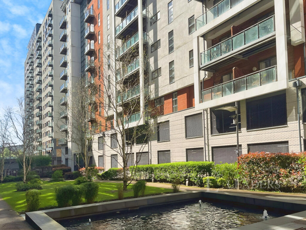 2 bed 1st Floor Flat for rent in Manchester. From Leaders Lettings - Manchester