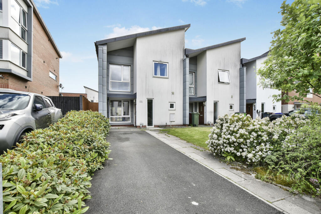 3 bed Mid Terraced House for rent in Manchester. From Leaders Lettings - Manchester 3 bed Mid Terraced House for rent in Manchester. From Leaders Lettings - Manchester