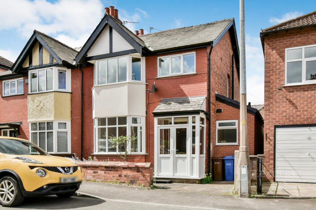 4 bed Semi Detached for rent in Cheadle. From Leaders Lettings - Manchester