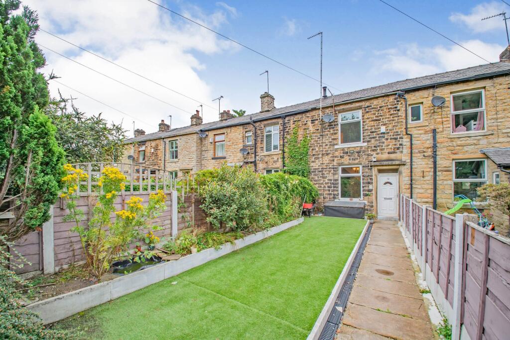 2 bed Mid Terraced House for rent in Trub. From Leaders Lettings - Manchester