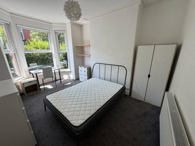 5 bed Mid Terraced House for rent in Manchester. From Leaders Lettings - Manchester 5 bed Mid Terraced House for rent in Manchester. From Leaders Lettings - Manchester