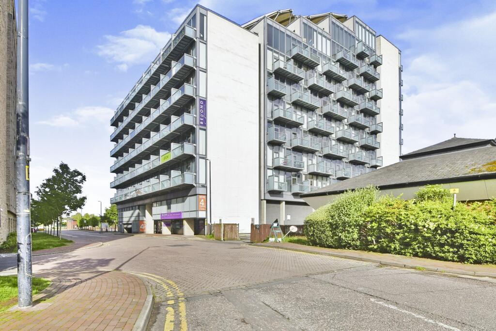 4 bed 1st Floor Flat for rent in Salford. From Leaders Lettings - Manchester