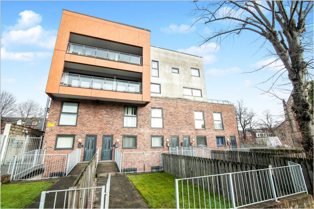 2 bed 1st Floor Flat for rent in Manchester. From Leaders Lettings - Manchester