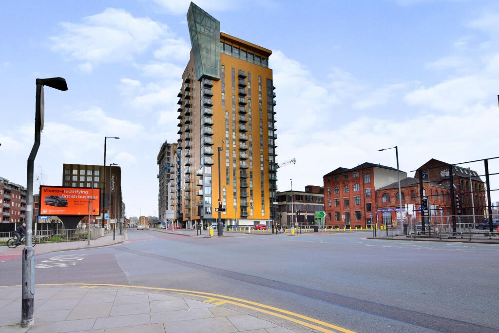 2 bed 1st Floor Flat for rent in Manchester. From Leaders Lettings - Manchester