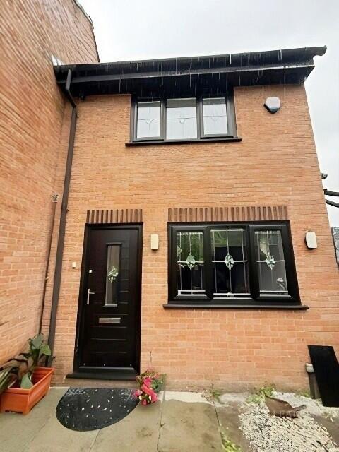2 bed Semi Detached for rent in Bolton. From Leaders Lettings - Manchester