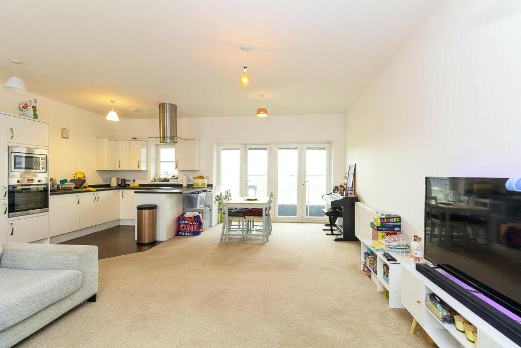 4 bed Apartment for rent in Wavendon. From Leaders - Milton Keynes