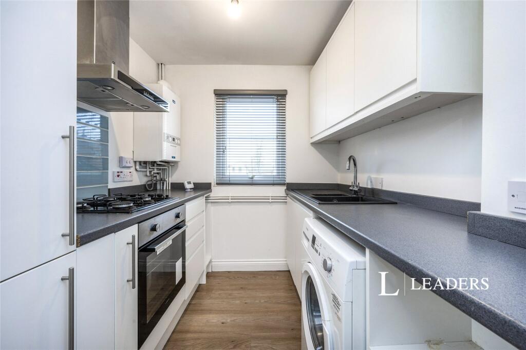 2 bed 1st Floor Flat for rent in Newport Pagnell. From Leaders - Milton Keynes 2 bed 1st Floor Flat for rent in Newport Pagnell. From Leaders - Milton Keynes