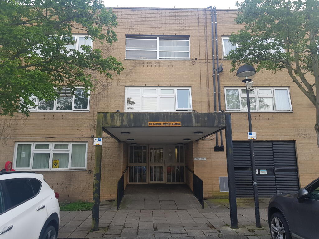 2 bed 1st Floor Flat for rent in Milton Keynes. From Leaders - Milton Keynes