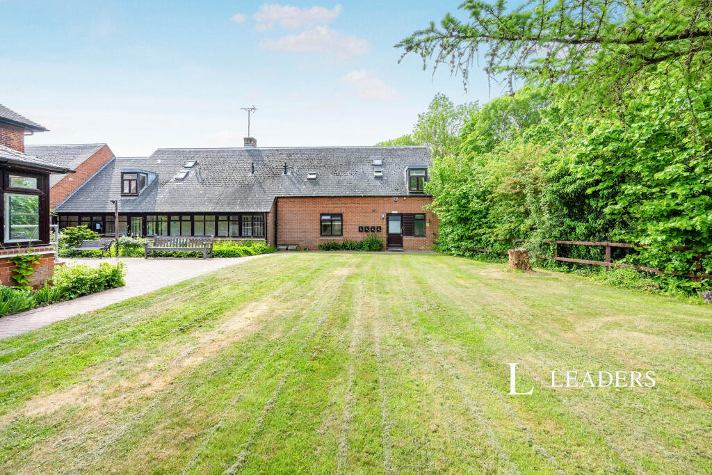 1 bed Mid Terraced House for rent in Milton Keynes. From Leaders - Milton Keynes