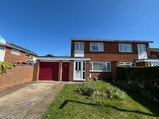 3 bed Detached for rent in Bedford. From Leaders - Milton Keynes