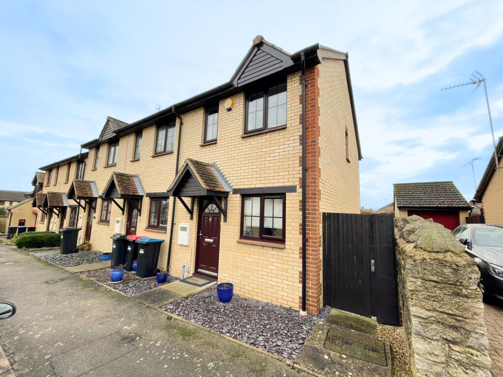 2 bed Mid Terraced House for rent in Olney. From Leaders - Milton Keynes