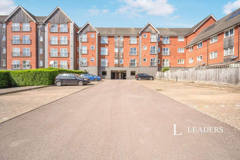 2 bed 1st Floor Flat for rent in Bletchley. From Leaders - Milton Keynes