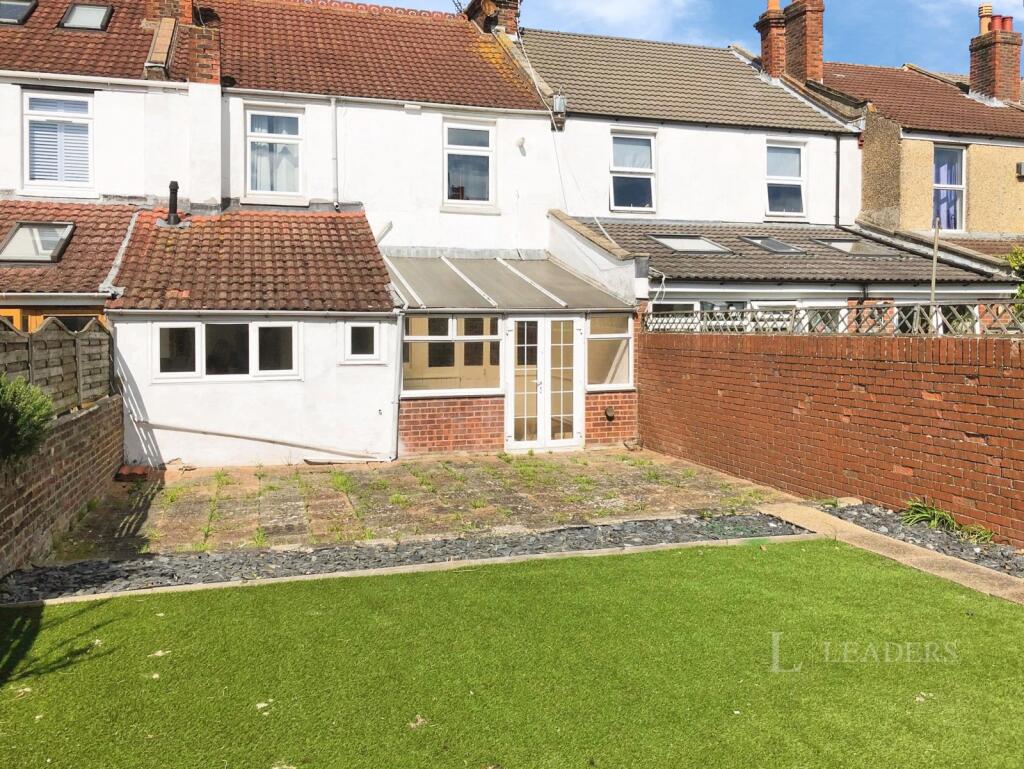 3 bed Mid Terraced House for rent in Portsmouth. From Leaders Sales - Portsmouth
