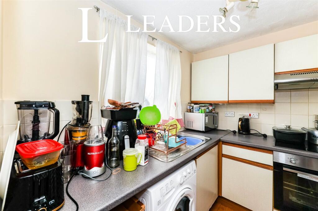 1 bed 1st Floor Flat for rent in Portsmouth. From Leaders Sales - Portsmouth