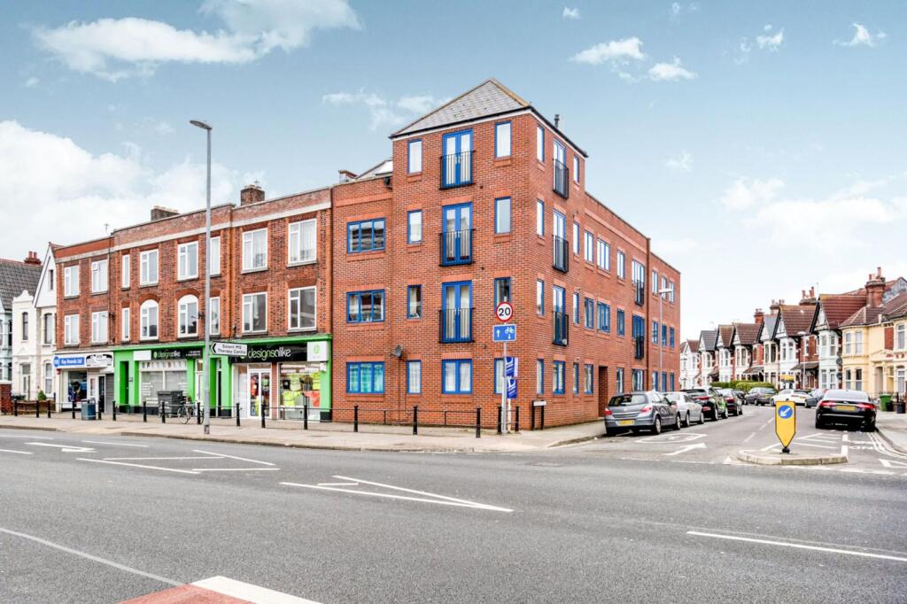 2 bed 1st Floor Flat for rent in Portsmouth. From Leaders Sales - Portsmouth