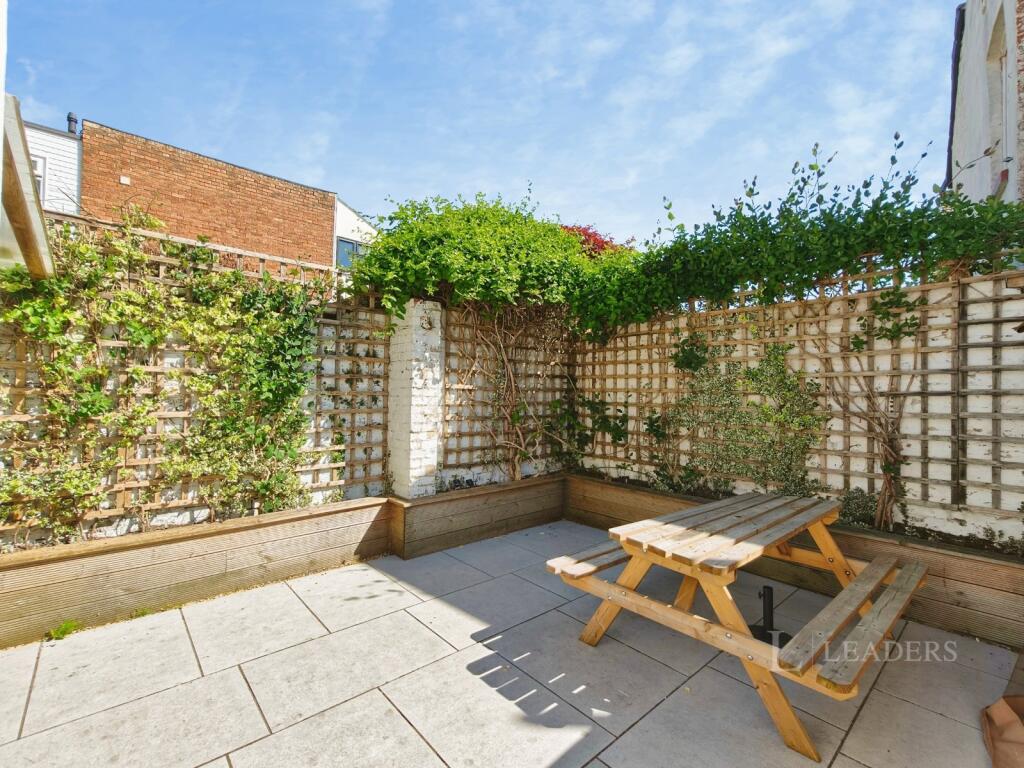 1 bed House Share for rent in Portsmouth. From Leaders Sales - Portsmouth