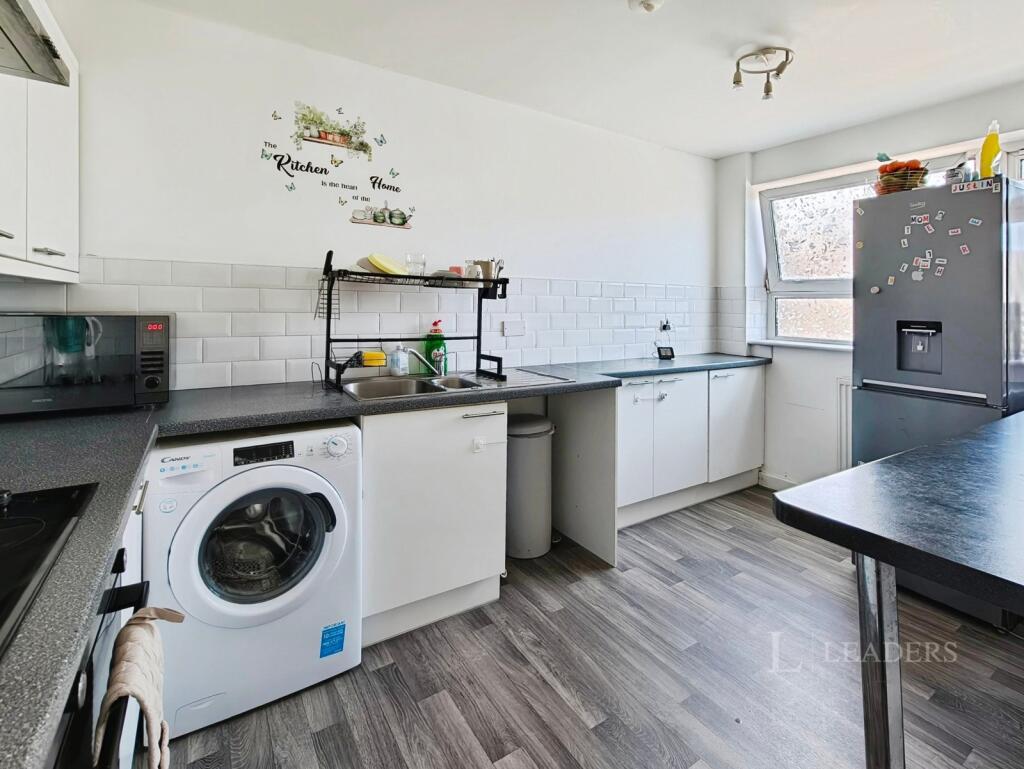 2 bed 1st Floor Flat for rent in Portsmouth. From Leaders Sales - Portsmouth 2 bed 1st Floor Flat for rent in Portsmouth. From Leaders Sales - Portsmouth