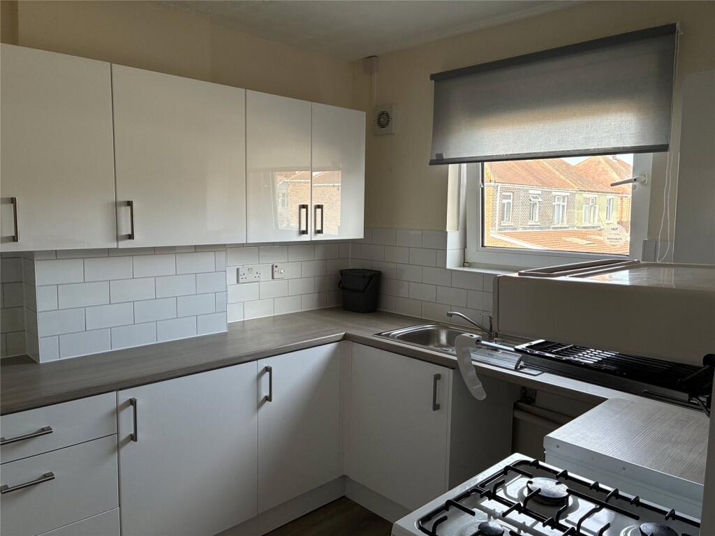 2 bed 1st Floor Flat for rent in Portsmouth. From Leaders Sales - Portsmouth 2 bed 1st Floor Flat for rent in Portsmouth. From Leaders Sales - Portsmouth