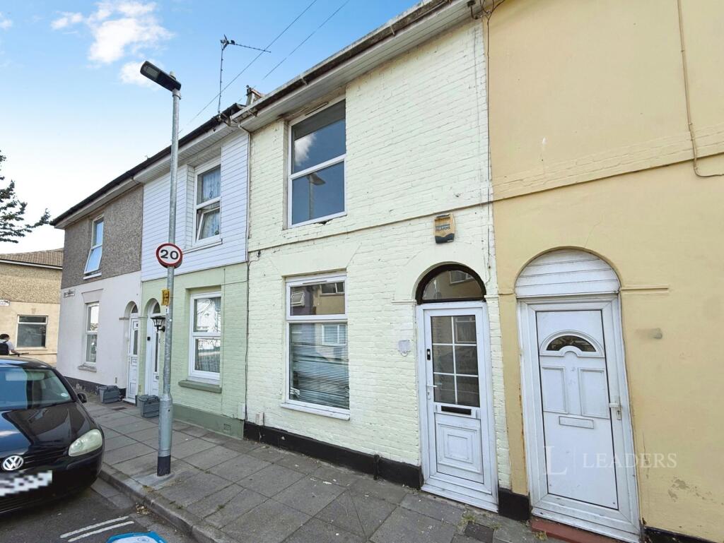 3 bed Mid Terraced House for rent in Portsmouth. From Leaders Sales - Portsmouth