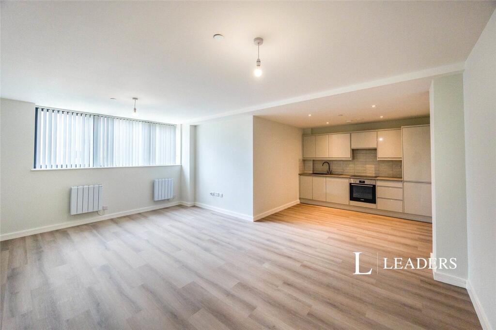 1 bed 1st Floor Flat for rent in Southwick. From Leaders Sales - Portsmouth 1 bed 1st Floor Flat for rent in Southwick. From Leaders Sales - Portsmouth