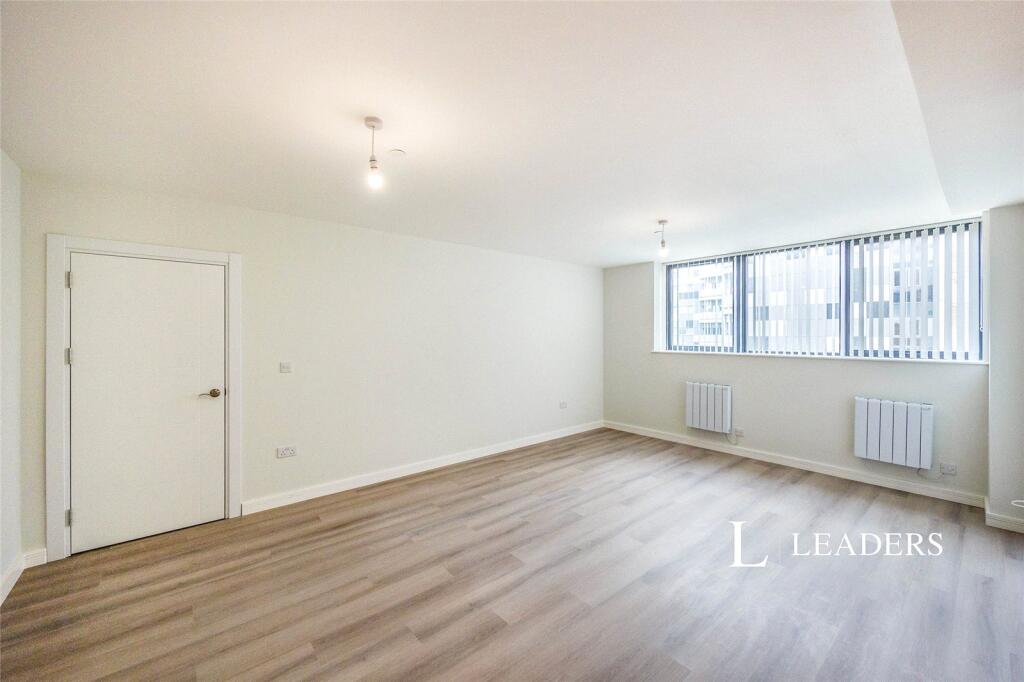 2 bed 1st Floor Flat for rent in Southwick. From Leaders Sales - Portsmouth 2 bed 1st Floor Flat for rent in Southwick. From Leaders Sales - Portsmouth