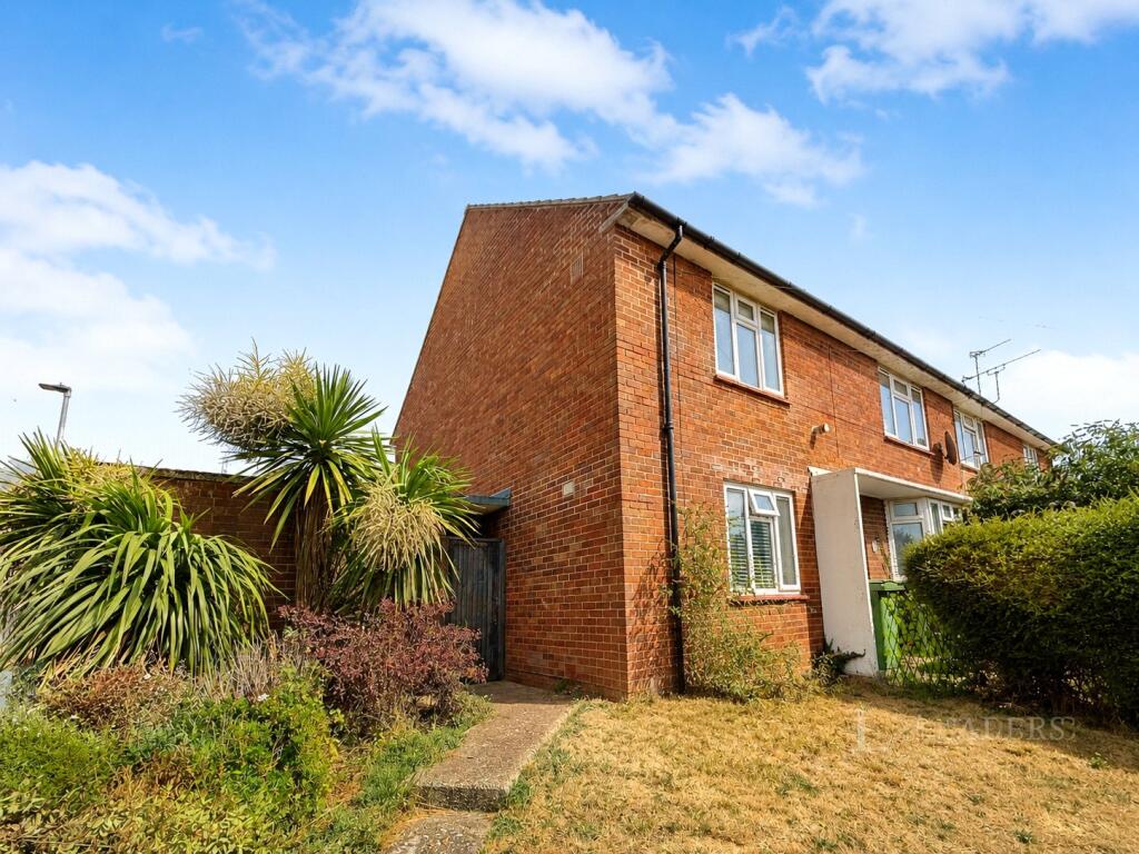 2 bed 1st Floor Flat for rent in Southwick. From Leaders Sales - Portsmouth 2 bed 1st Floor Flat for rent in Southwick. From Leaders Sales - Portsmouth