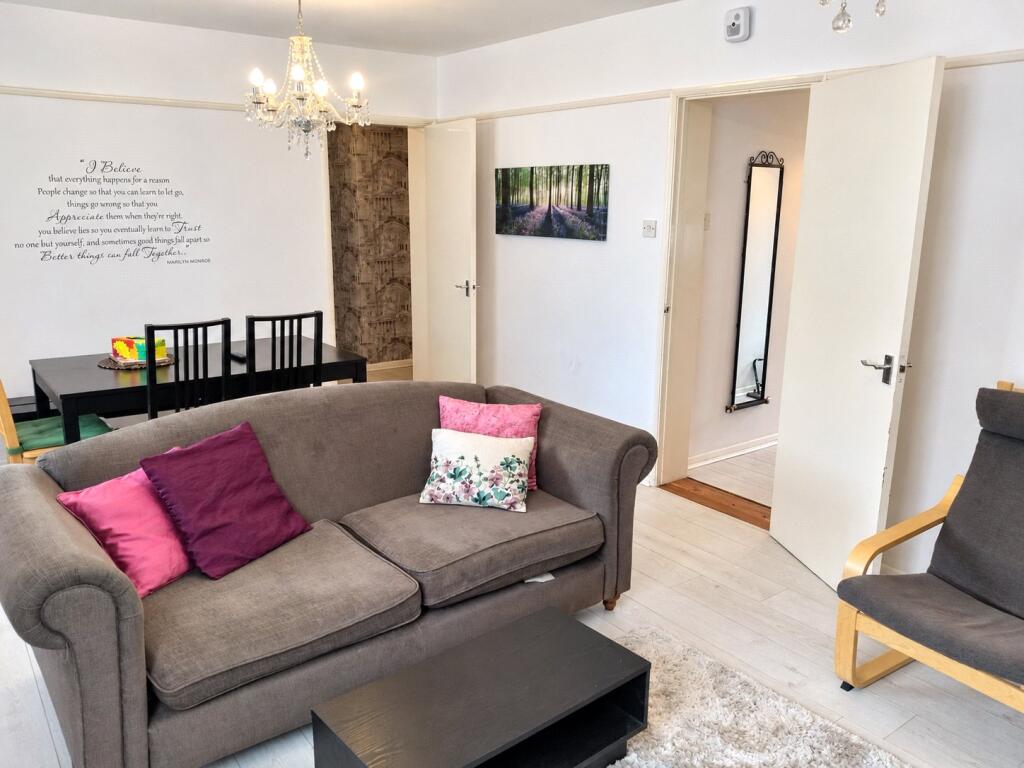 4 bed 1st Floor Flat for rent in Portsmouth. From Leaders Sales - Portsmouth 4 bed 1st Floor Flat for rent in Portsmouth. From Leaders Sales - Portsmouth