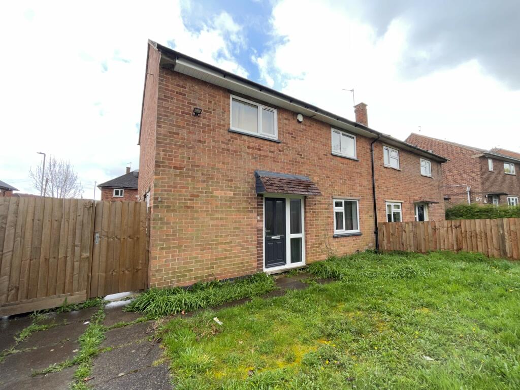3 bed Semi-Detached House for rent in Loughborough. From Leaders - Quorn