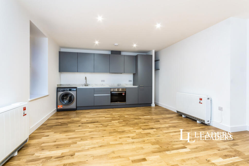 2 bed 1st Floor Flat for rent in Sevenoaks. From Leaders - Sevenoaks