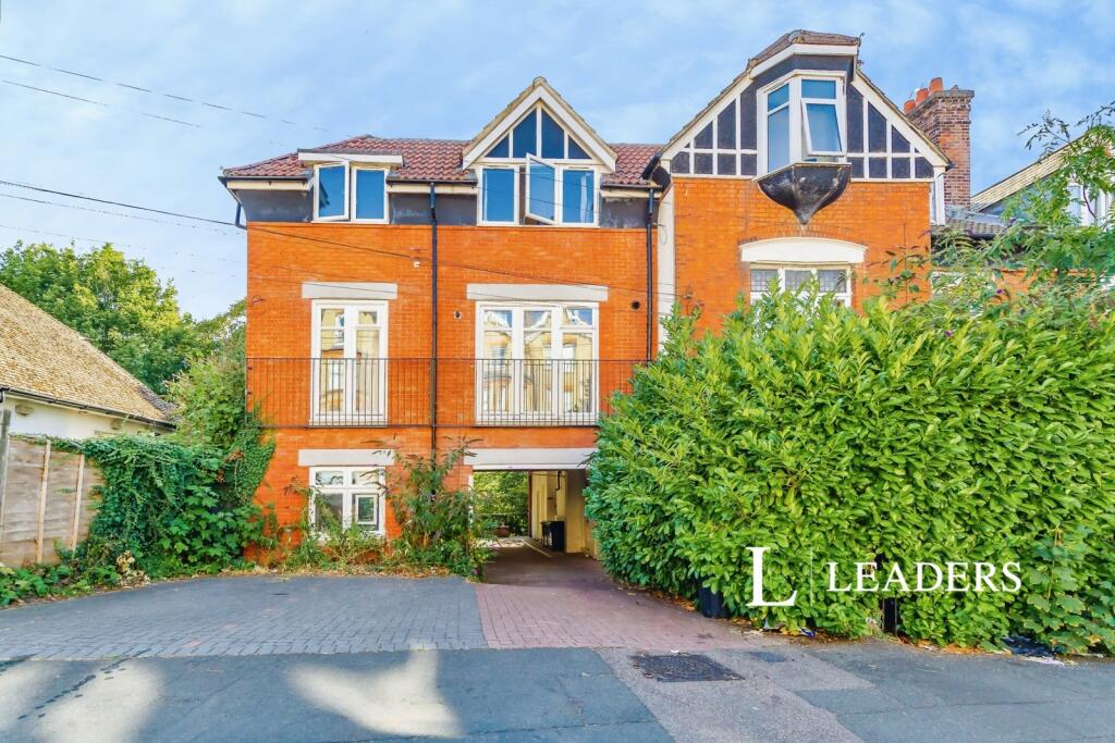 1 bed 1st Floor Flat for rent in Sevenoaks. From Leaders - Sevenoaks