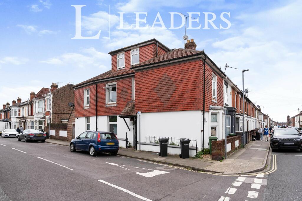 7 bed Mid Terraced House for rent in Portsmouth. From Leaders Lettings - Southsea