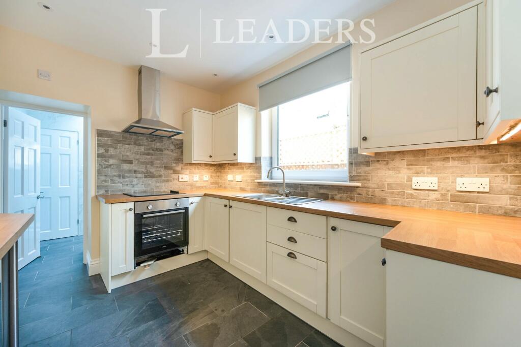 3 bed Mid Terraced House for rent in Portsmouth. From Leaders Lettings - Southsea