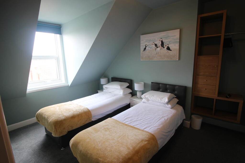 2 bed 1st Floor Flat for rent in Portsmouth. From Leaders Lettings - Southsea