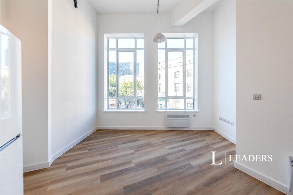 2 bed 1st Floor Flat for rent in Portsmouth. From Leaders Lettings - Southsea 2 bed 1st Floor Flat for rent in Portsmouth. From Leaders Lettings - Southsea