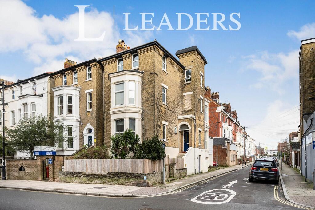 2 bed 1st Floor Flat for rent in Portsmouth. From Leaders Lettings - Southsea