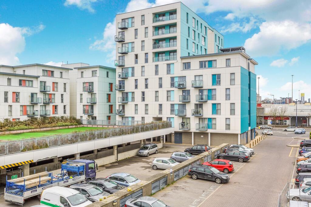 1 bed 1st Floor Flat for rent in Portsmouth. From Leaders Lettings - Southsea