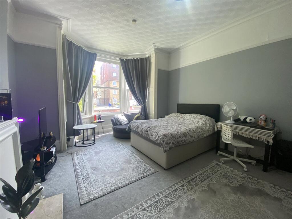 1 bed House Share for rent in Portsmouth. From Leaders Lettings - Southsea