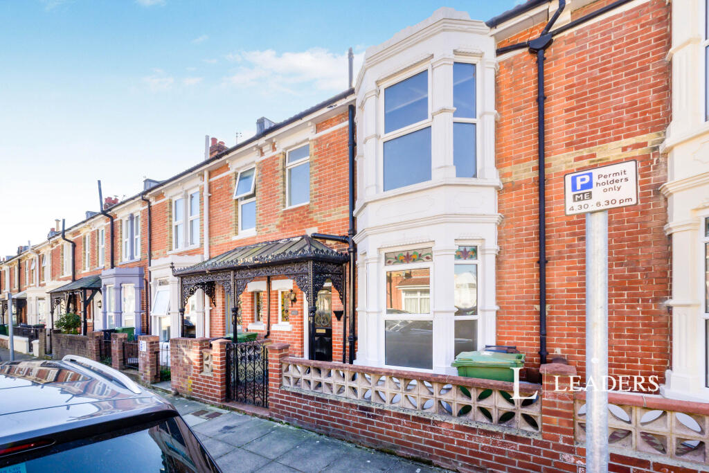 3 bed Mid Terraced House for rent in Portsmouth. From Leaders Lettings - Southsea