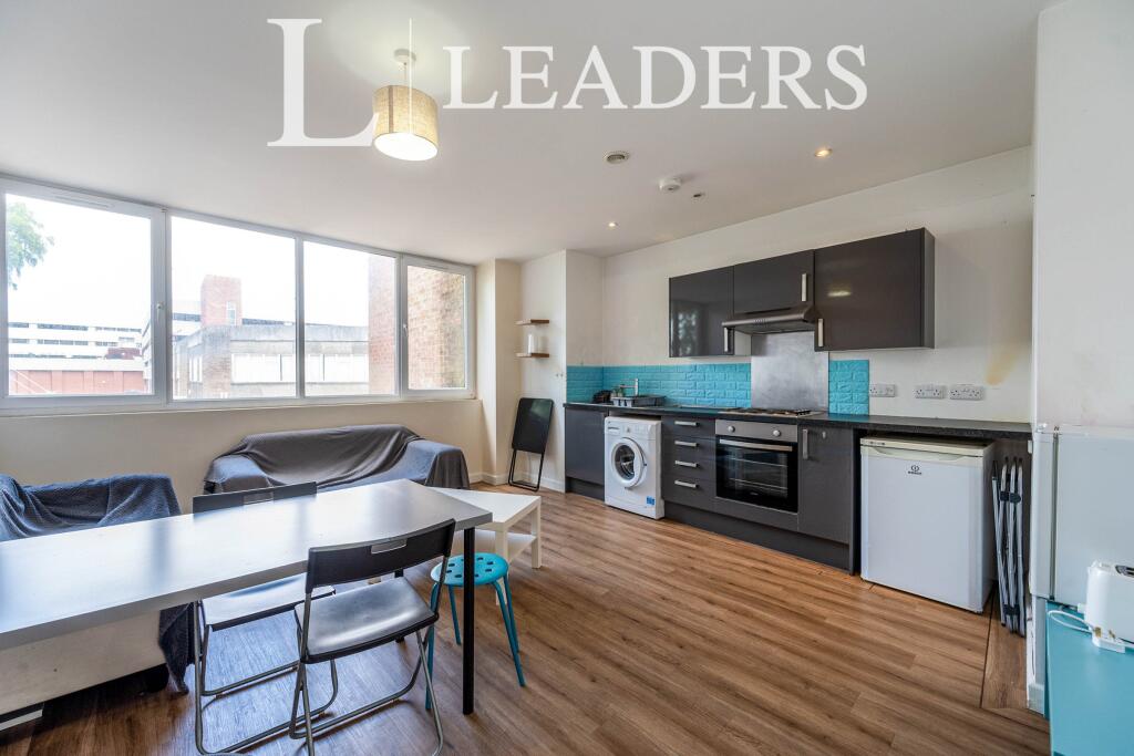 2 bed 1st Floor Flat for rent in Portsmouth. From Leaders Lettings - Southsea 2 bed 1st Floor Flat for rent in Portsmouth. From Leaders Lettings - Southsea