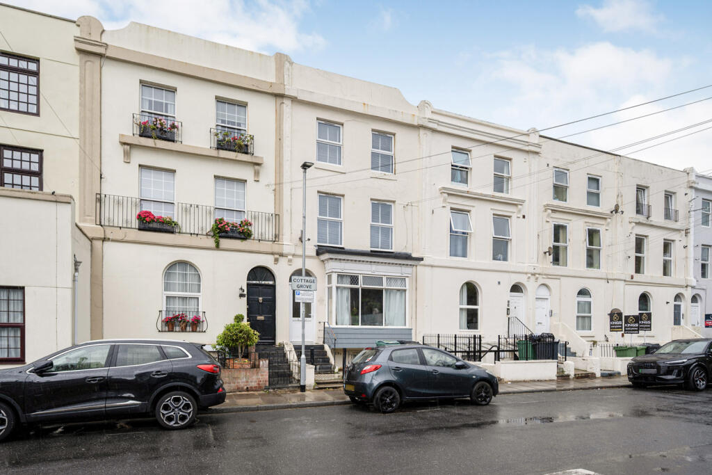 3 bed 1st Floor Flat for rent in Portsmouth. From Leaders Lettings - Southsea