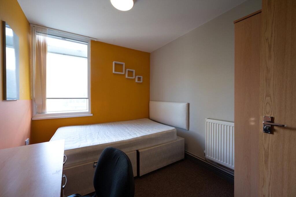 1 bed House Share for rent in Portsmouth. From Leaders Lettings - Southsea 1 bed House Share for rent in Portsmouth. From Leaders Lettings - Southsea