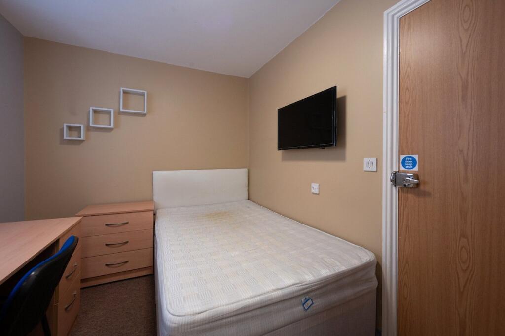 1 bed House Share for rent in Portsmouth. From Leaders Lettings - Southsea 1 bed House Share for rent in Portsmouth. From Leaders Lettings - Southsea