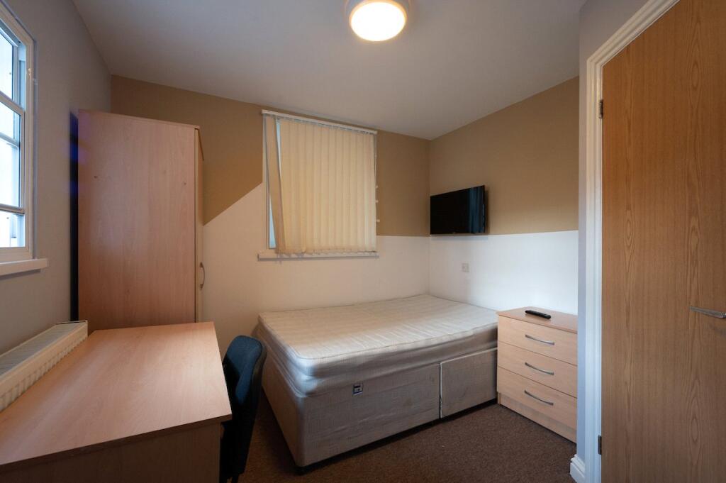 1 bed House Share for rent in Portsmouth. From Leaders Lettings - Southsea 1 bed House Share for rent in Portsmouth. From Leaders Lettings - Southsea