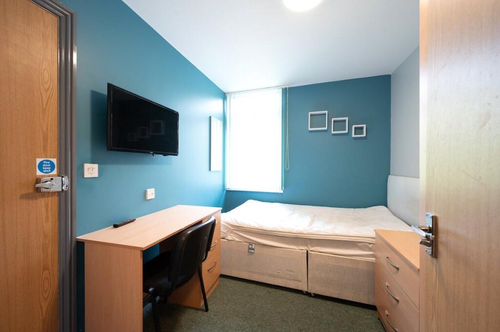 1 bed House Share for rent in Portsmouth. From Leaders Lettings - Southsea 1 bed House Share for rent in Portsmouth. From Leaders Lettings - Southsea