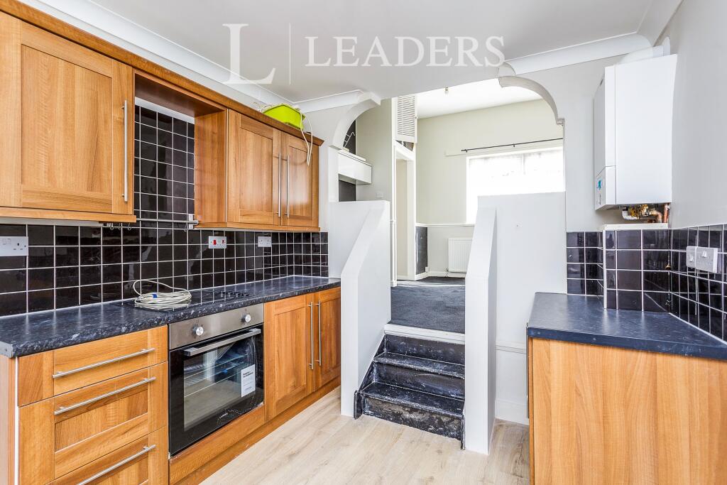 1 bed 1st Floor Flat for rent in Portsmouth. From Leaders Lettings - Southsea