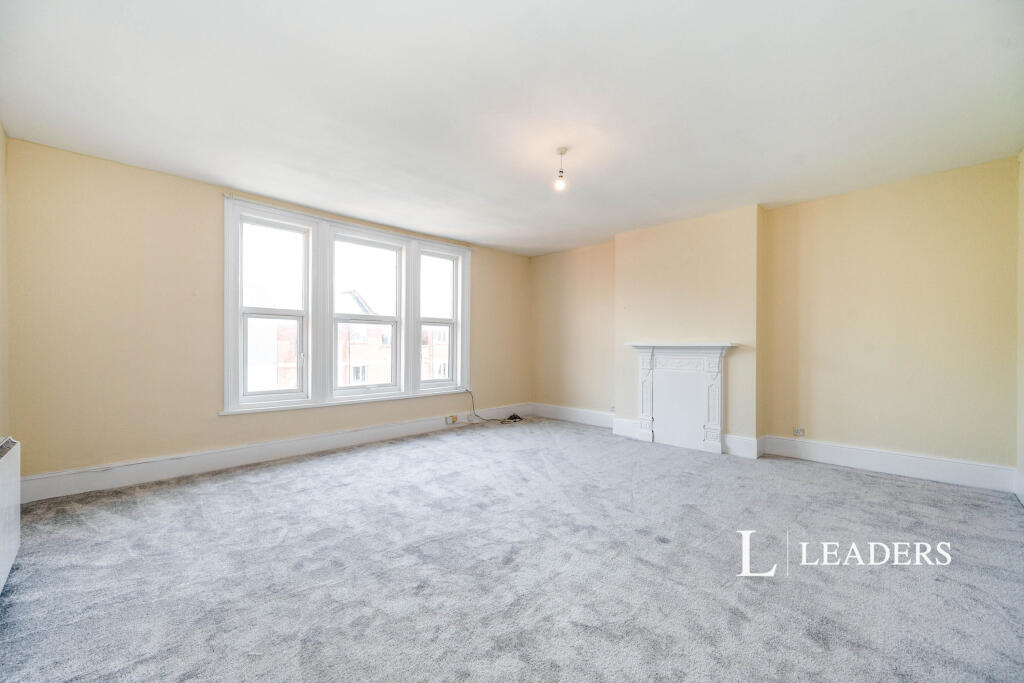 2 bed 1st Floor Flat for rent in Portsmouth. From Leaders Lettings - Southsea