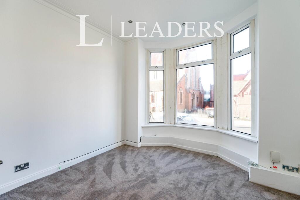 1 bed 1st Floor Flat for rent in Portsmouth. From Leaders Lettings - Southsea