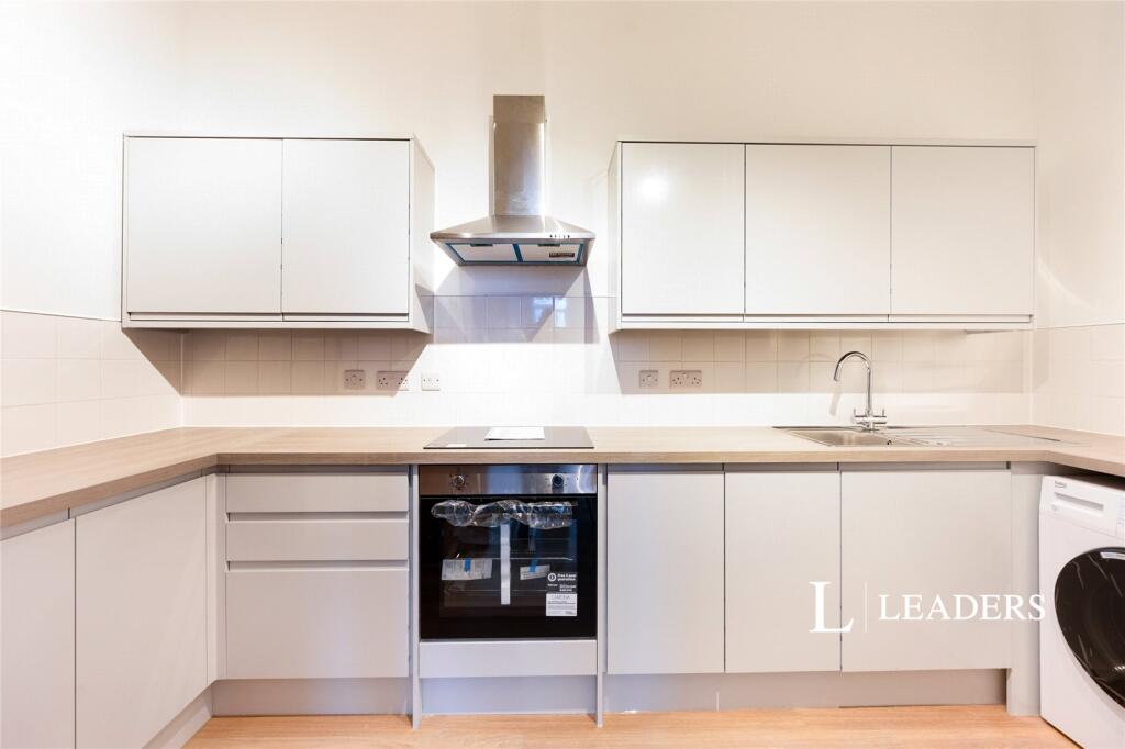 1 bed 1st Floor Flat for rent in Portsmouth. From Leaders Lettings - Southsea 1 bed 1st Floor Flat for rent in Portsmouth. From Leaders Lettings - Southsea
